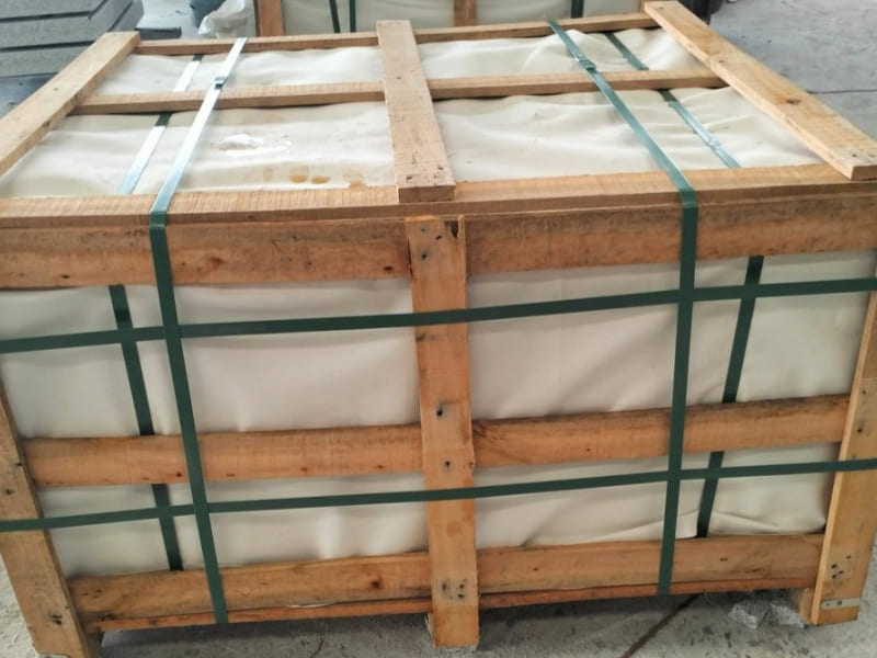 China Jilin White Polished Granite Companion Headstone